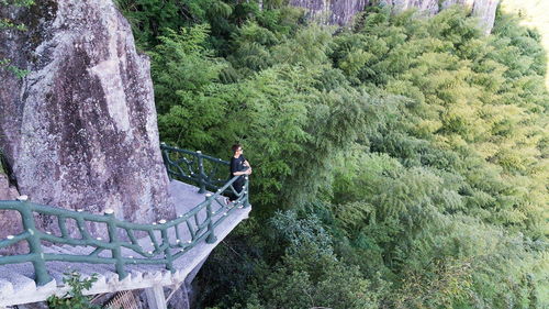 玻璃桥泛滥背后的景区管理隐忧 是时候回归服务本质了